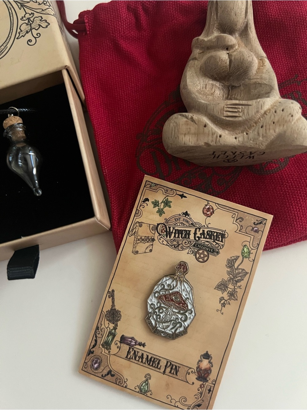 Witch Casket - Witchy Box Oddities - Picture 5 of 7